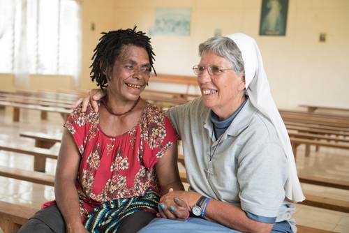 Schwester Lorena in Papua-Neuguinea