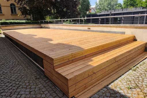 Die Sanierung der Terrasse ist abgeschlossen